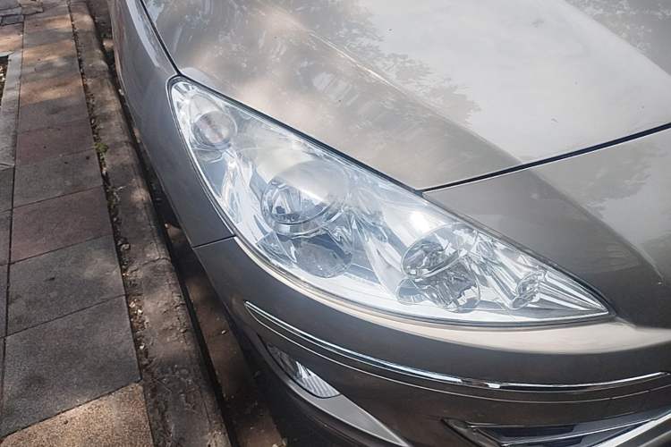 Used Peugeot 408 2013 2.0L Automatic Comfort Edition Right Front Headlight