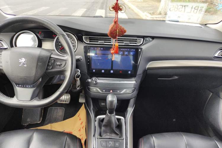 Used Peugeot 408 2014 1.8L Automatic Luxury Edition Audio And AC Panel