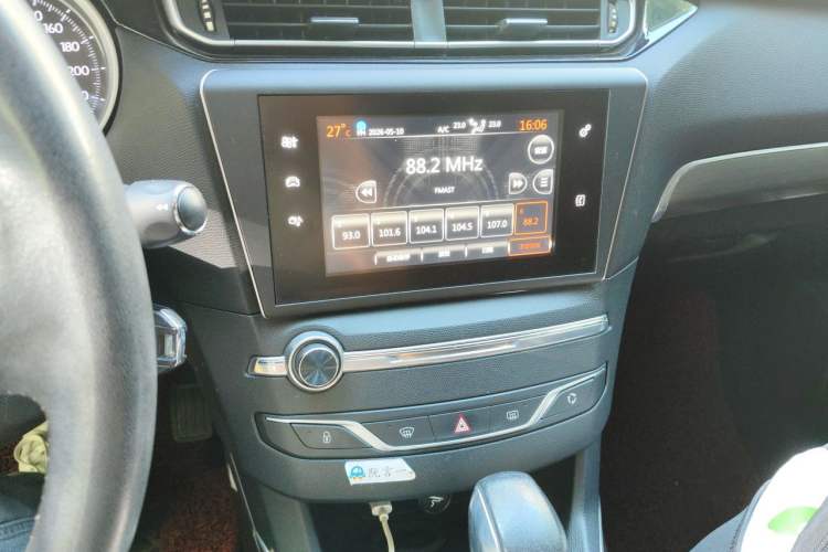 Used Peugeot 408 2014 1.8L Automatic Luxury Edition Audio And AC Panel