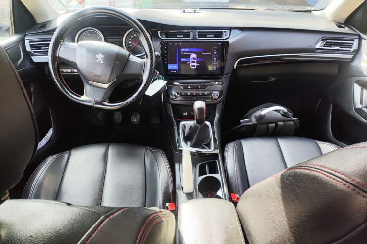 Used Peugeot 408 2014 1.8L Manual Leading Edition Center Console