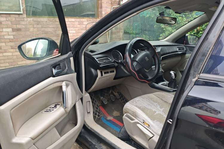 Used Peugeot 408 2014 1.8L Manual Leading Edition Driver Seat