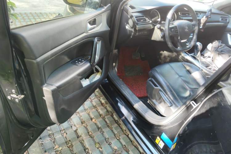 Used Peugeot 408 2014 1.8L Automatic Luxury Edition Driver Seat