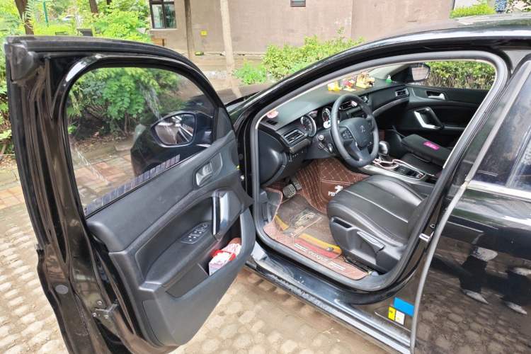 Used Peugeot 408 2014 1.8L Automatic Luxury Edition Driver Seat
