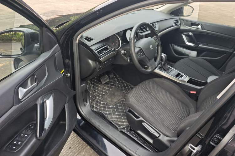 Used Peugeot 408 2014 1.8L Automatic Luxury Edition Driver Seat
