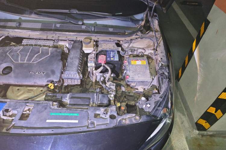 Used Peugeot 408 2014 1.8L Automatic Leading Edition Engine Bay Left