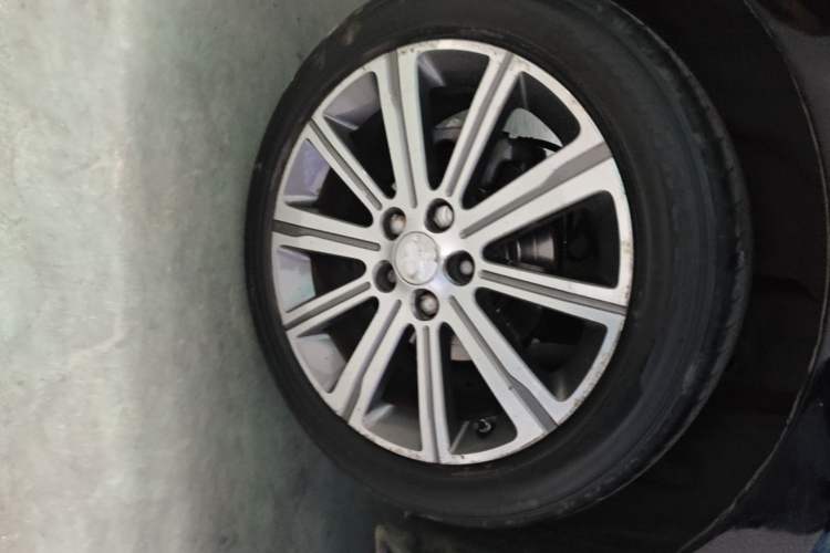Used Peugeot 408 2014 1.8L Automatic Luxury Edition Exterior 5