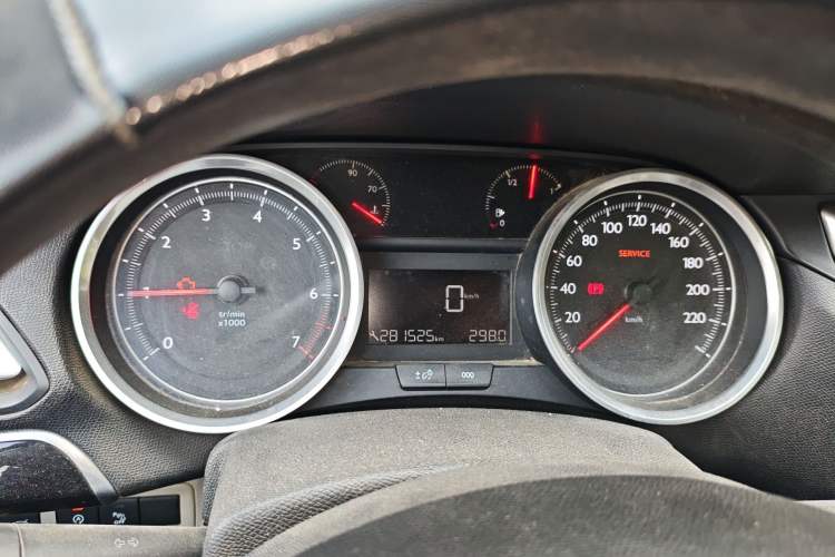 Used Peugeot 408 2014 1.8L Manual Leading Edition Instrument Cluster