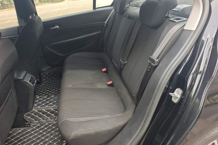 Used Peugeot 408 2014 1.8L Automatic Luxury Edition Left Rear Seat