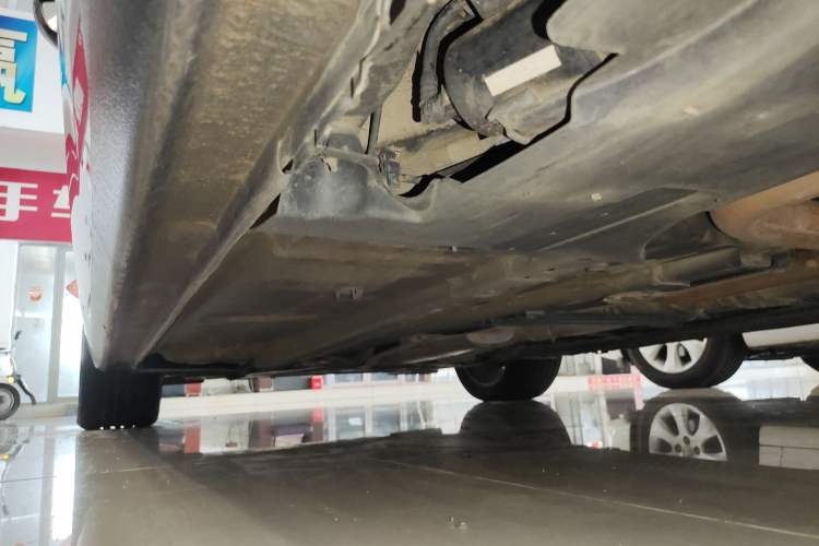 Used Peugeot 408 2014 1.8L Automatic Luxury Edition Left Side Sill