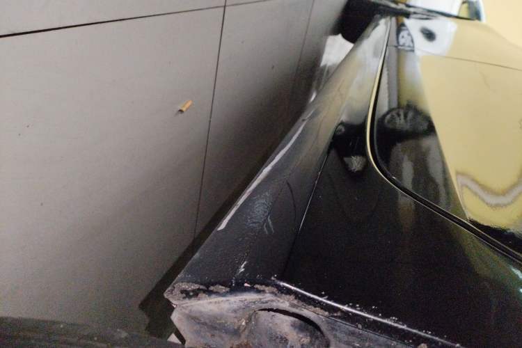 Used Peugeot 408 2014 1.8L Automatic Luxury Edition Left Side Sill