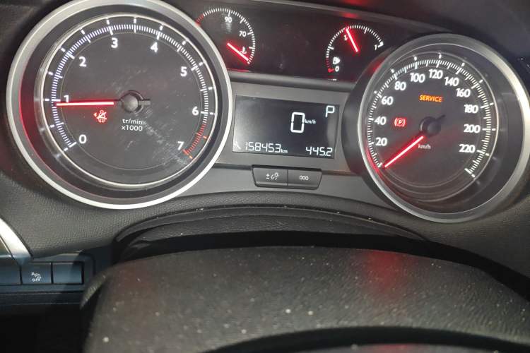 Used Peugeot 408 2014 1.8L Automatic Luxury Edition Odometer Close Up