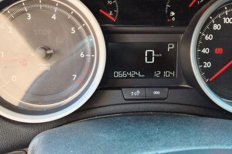 Used Peugeot 408 2014 1.8L Automatic Luxury Edition Odometer Close Up