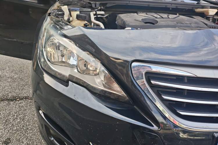 Used Peugeot 408 2014 1.8L Automatic Luxury Edition Right Front Headlight