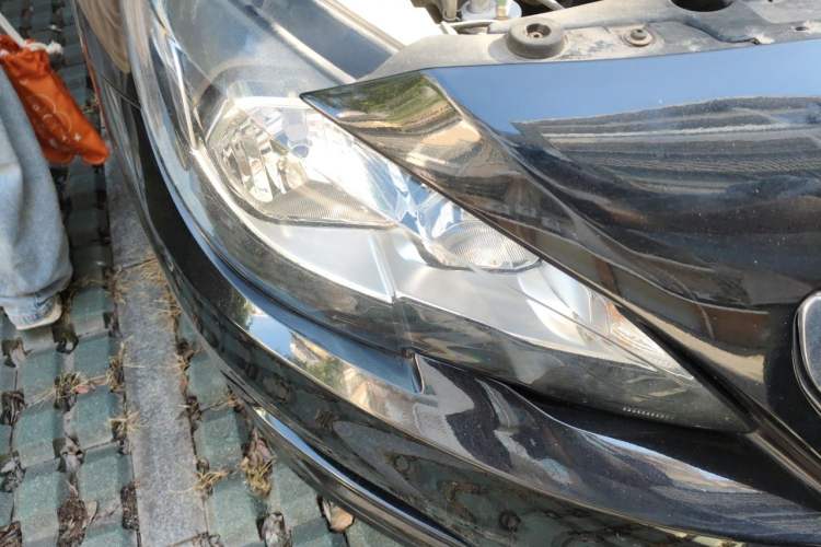 Used Peugeot 408 2014 1.8L Automatic Luxury Edition Right Front Headlight