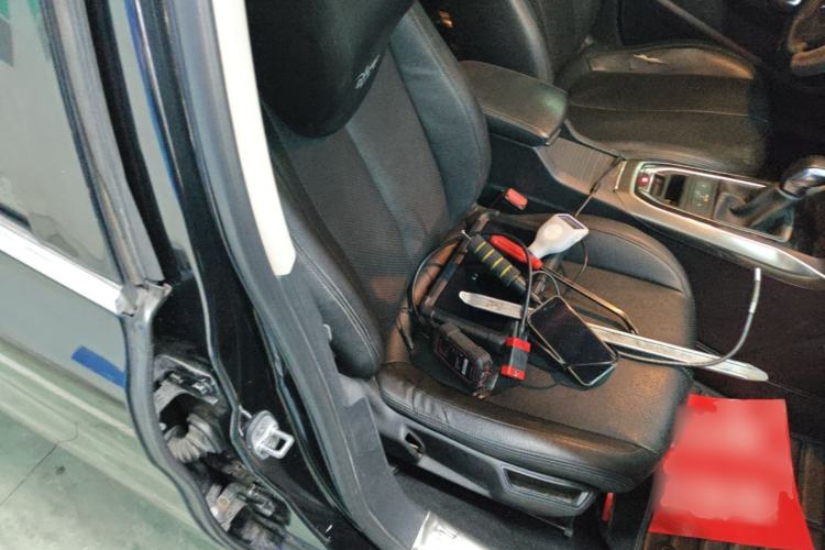 Used Peugeot 408 2014 1.8L Automatic Luxury Edition Right Front Seat