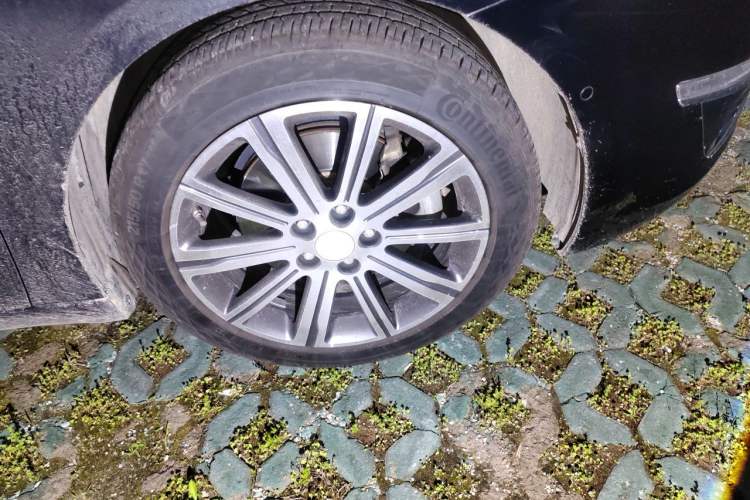 Used Peugeot 408 2014 1.6T Automatic Supreme Edition Right Front Wheel Hub