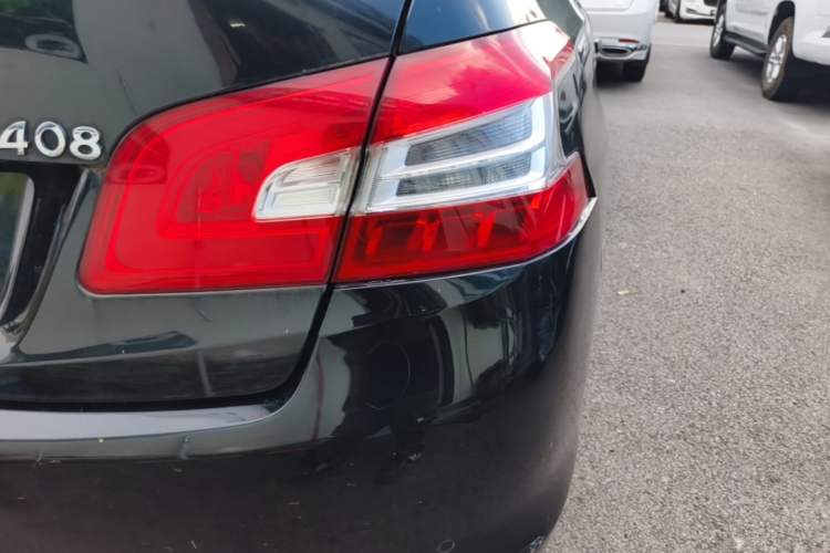 Used Peugeot 408 2014 1.8L Automatic Luxury Edition Right Rear Taillight