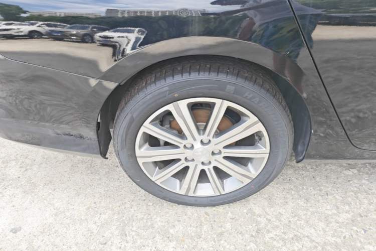 Used Peugeot 408 2014 1.8L Automatic Luxury Edition Right Rear Wheel Hub