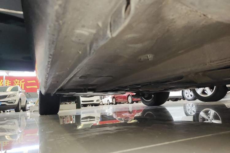 Used Peugeot 408 2014 1.8L Automatic Luxury Edition Right Side Sill