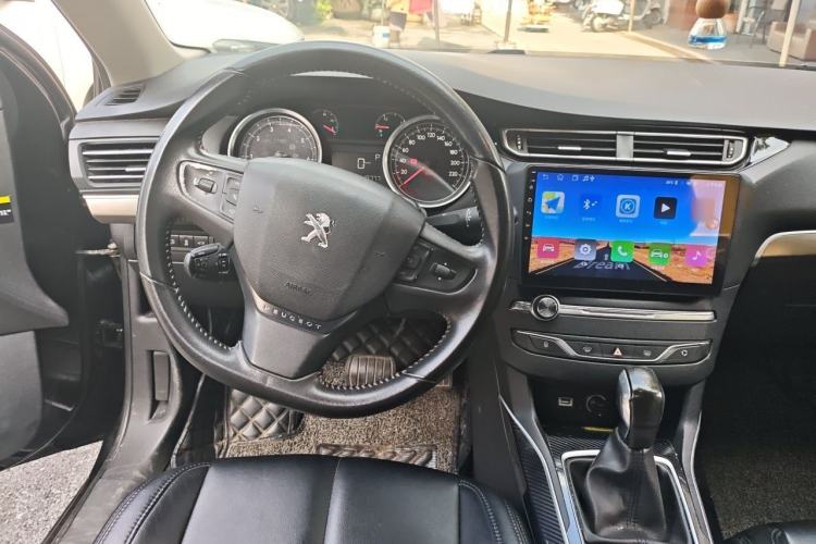 Used Peugeot 408 2014 1.8L Automatic Luxury Edition Steering Wheel