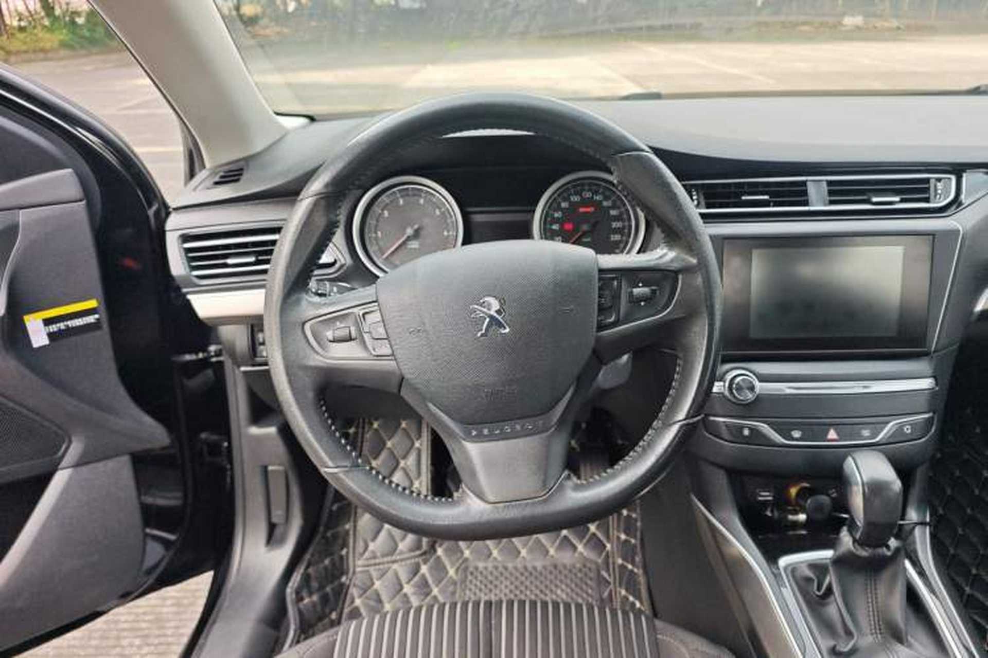 Used Peugeot 408 2014 1.8L Automatic Luxury Edition Steering Wheel