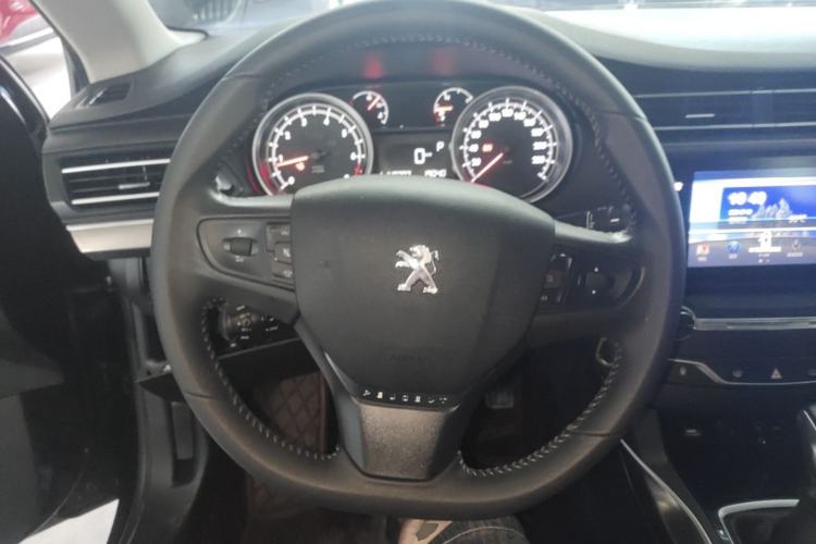 Used Peugeot 408 2014 1.8L Automatic Luxury Edition Steering Wheel