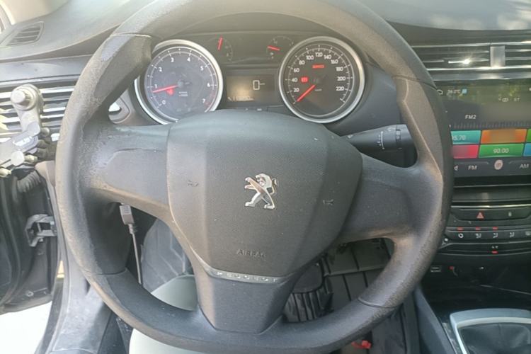 Used Peugeot 408 2014 1.8L Manual Leading Edition Steering Wheel
