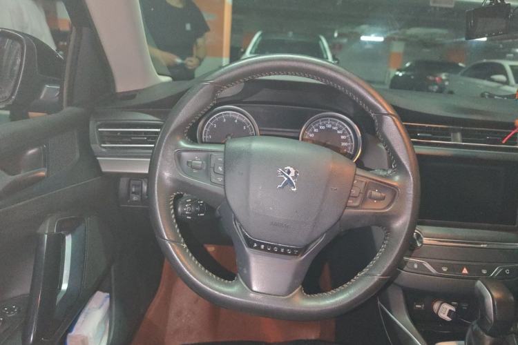 Used Peugeot 408 2014 1.8L Automatic Leading Edition Steering Wheel