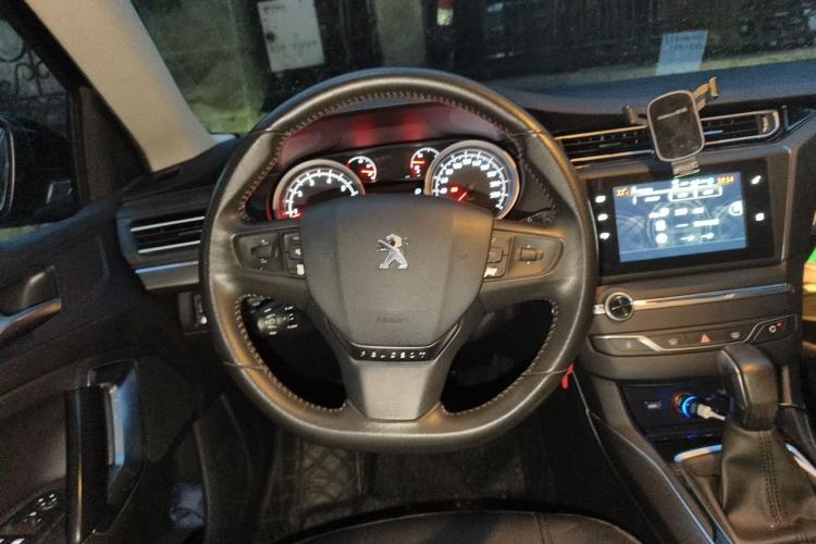 Used Peugeot 408 2014 1.8L Automatic Luxury Edition Steering Wheel