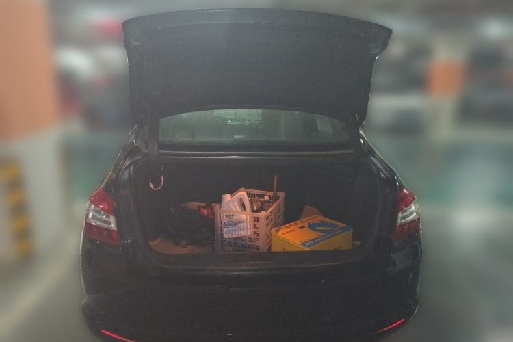 Used Peugeot 408 2014 1.8L Automatic Leading Edition Trunk