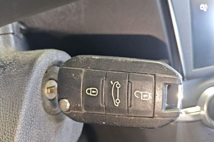 Used Peugeot 408 2014 1.8L Automatic Luxury Edition Vehicle Key