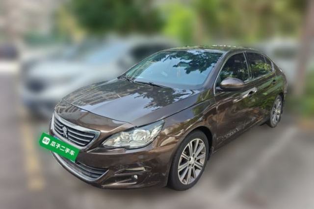 Ojetý Peugeot 408 2014 1.8L Automatic Luxury Edition