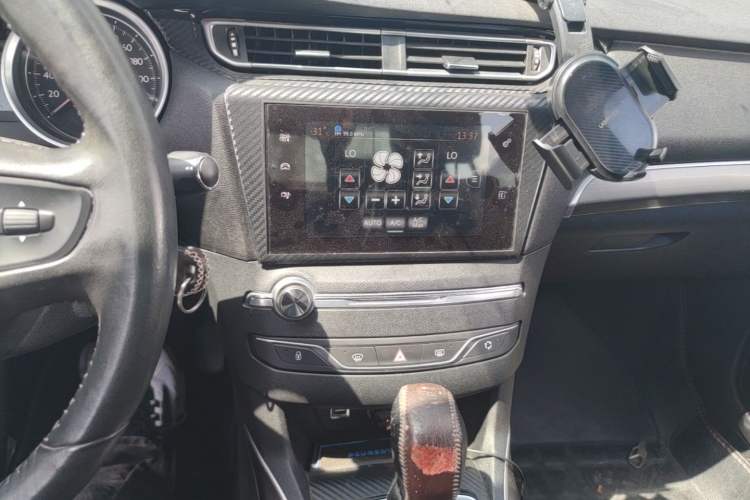 Used Peugeot 408 2014 1.8L Automatic Luxury Edition Audio And AC Panel