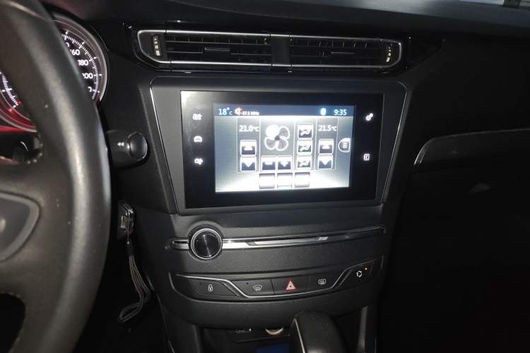 Used Peugeot 408 2014 1.8L Automatic Luxury Edition Audio And AC Panel