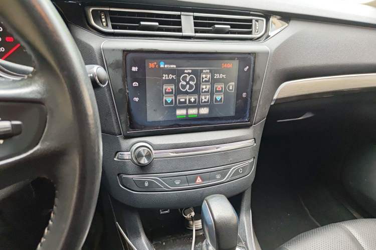 Used Peugeot 408 2014 1.8L Automatic Luxury Edition Audio And AC Panel