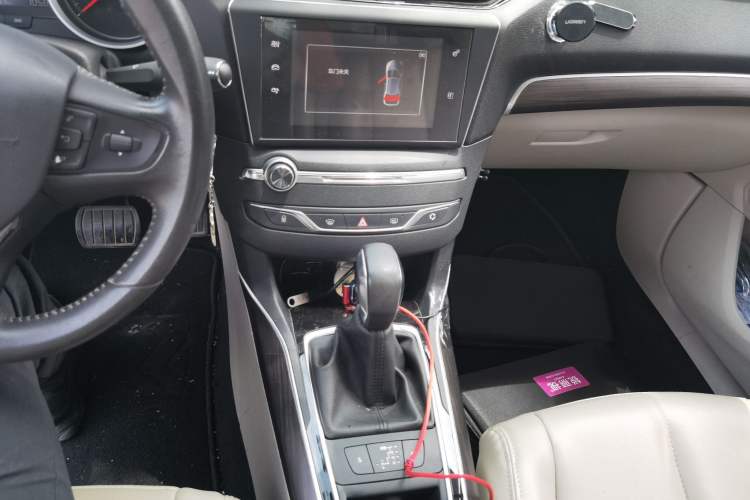 Used Peugeot 408 2014 1.8L Automatic Luxury Edition Audio And AC Panel