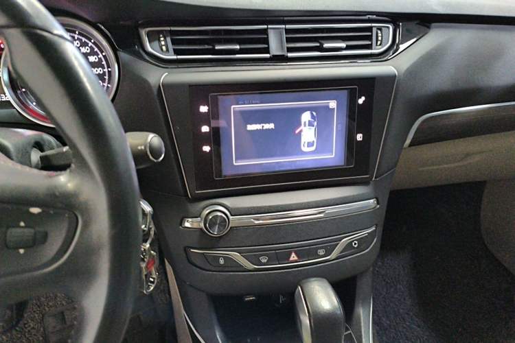 Used Peugeot 408 2014 1.8L Automatic Luxury Edition Audio And AC Panel