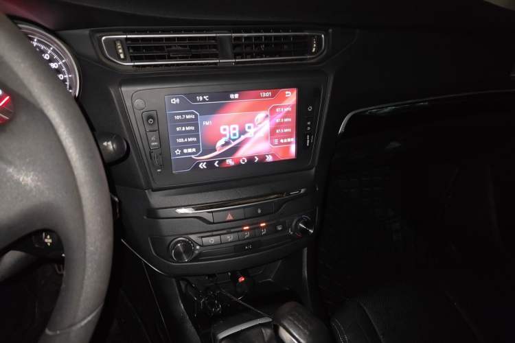 Used Peugeot 408 2014 1.8L Manual Leading Edition Audio And AC Panel