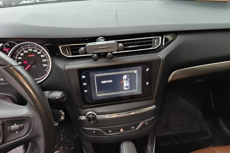 Used Peugeot 408 2014 1.8L Automatic Luxury Edition Audio And AC Panel
