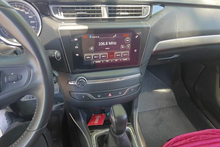 Used Peugeot 408 2014 1.8L Automatic Luxury Edition Audio And AC Panel