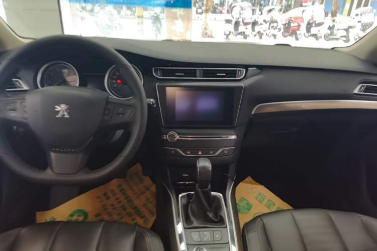 Used Peugeot 408 2014 1.6T Automatic Prestige Edition Audio And AC Panel