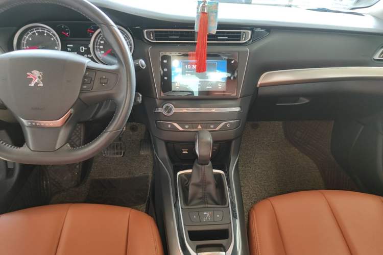 Used Peugeot 408 2014 1.8L Automatic Luxury Edition Audio And AC Panel
