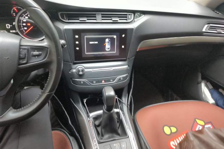 Used Peugeot 408 2014 1.8L Automatic Luxury Edition Audio And AC Panel
