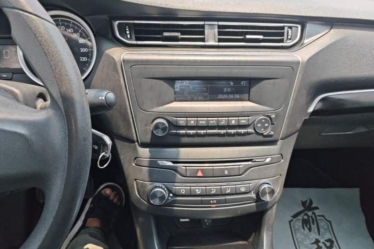 Used Peugeot 408 2014 1.8L Manual Leading Edition Audio And AC Panel