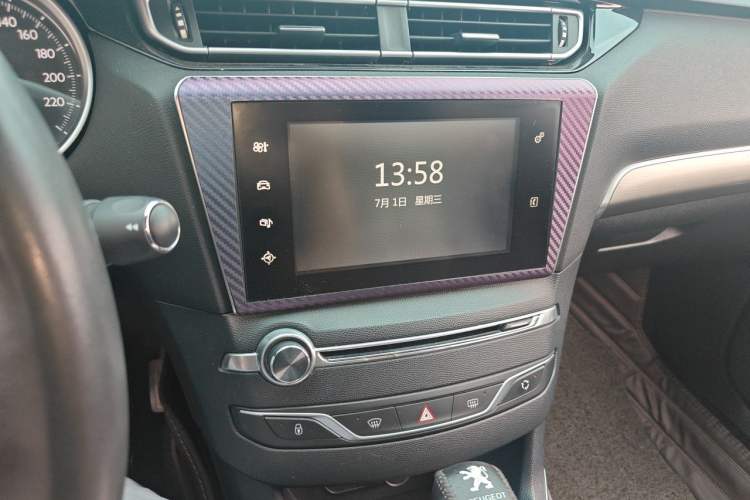 Used Peugeot 408 2014 1.6T Automatic Prestige Edition Audio And AC Panel