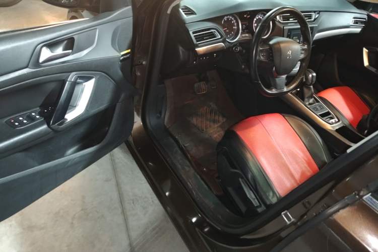 Used Peugeot 408 2014 1.8L Automatic Luxury Edition Driver Seat
