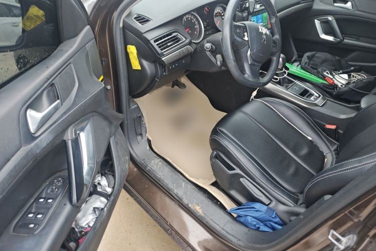 Used Peugeot 408 2014 1.8L Automatic Luxury Edition Driver Seat