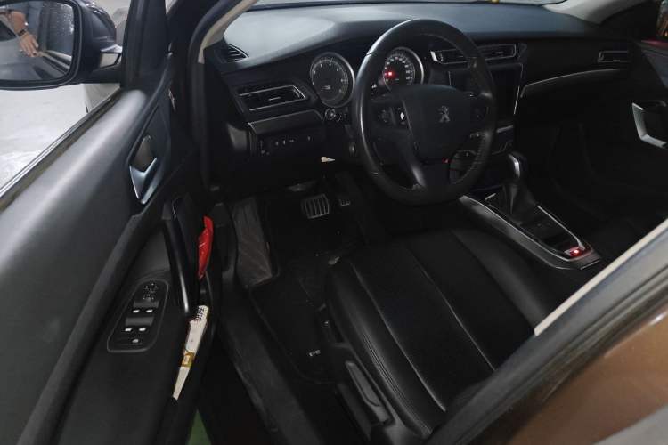 Used Peugeot 408 2014 1.8L Automatic Luxury Edition Driver Seat