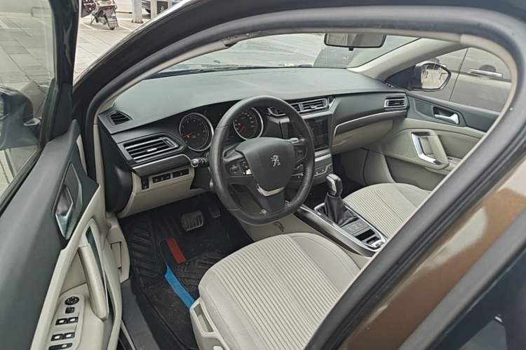 Used Peugeot 408 2014 1.8L Automatic Luxury Edition Driver Seat