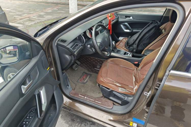 Used Peugeot 408 2014 1.8L Automatic Luxury Edition Driver Seat